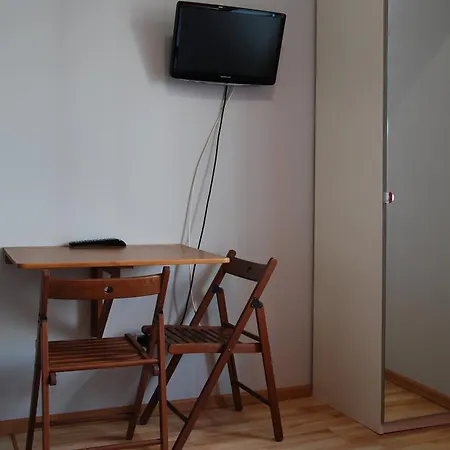 999 Aparthostel אכסניה